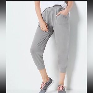 NWOT Anybody Cozy knit  crop joggers